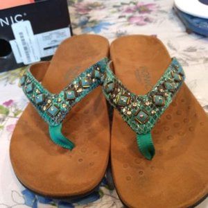 VIONIC  Floriana Teal Snake Thong Sandal Size 8